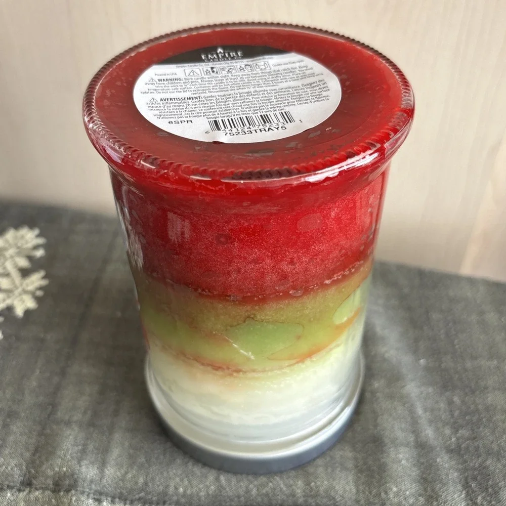 New Limited Edition Tuscany Candle Mint Meringue with Essential Oils 18 OZ